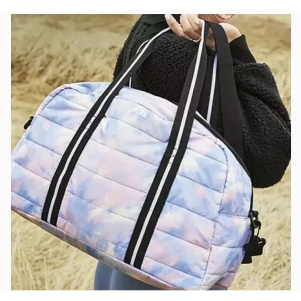 PINK VICTORIA'S SECRET RAINBOW SUNSET TIE DYE QUILTED DUFFLE BAG NWT